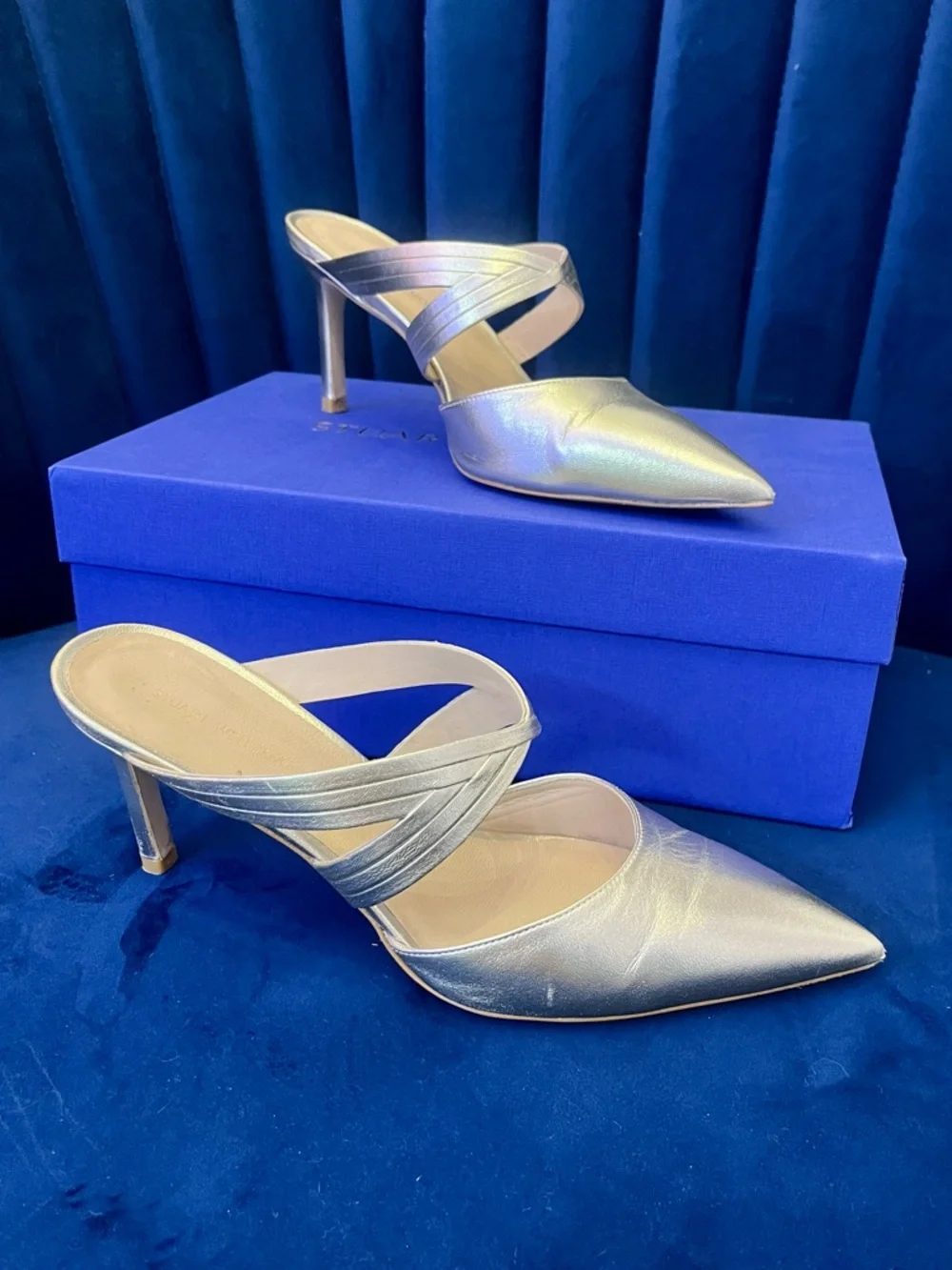 Stuart Weitzman Gold Iridescent Pointed-Toe Strappy Mule Stilettos - Picture 4 of 9